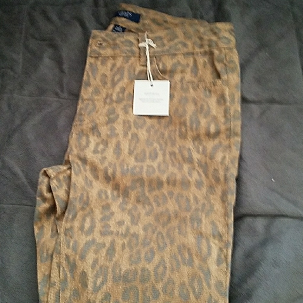 Leopard print jeans